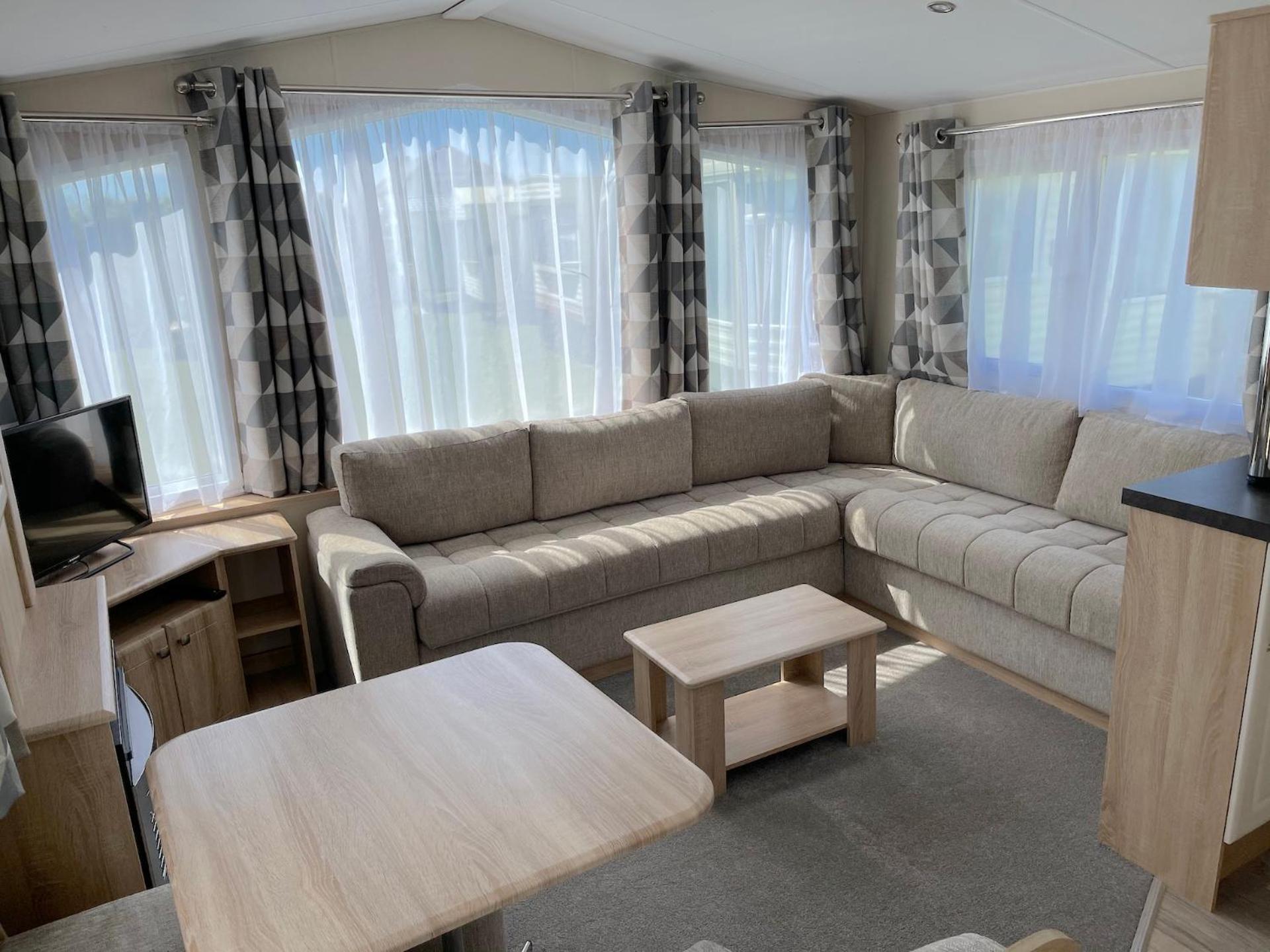 Roselands Caravan Park, Nr Lands End, Cornwall Holiday home *