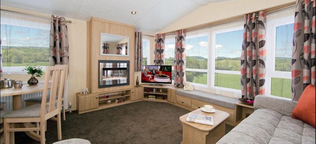 Roselands Caravan Park, Nr Lands End, Cornwall Holiday home